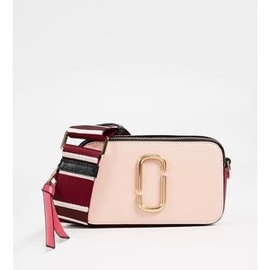 Marc Jacobs crossbody bag , color pink and burgundy, only 2 times used.